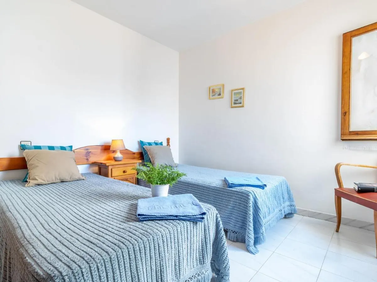 Apartment Els Jardins III By Interhome Roses